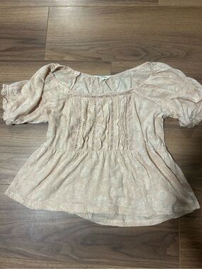 Lucky Brand Soft Neutral Pink and Cream  Lace-Trim Peasant Top